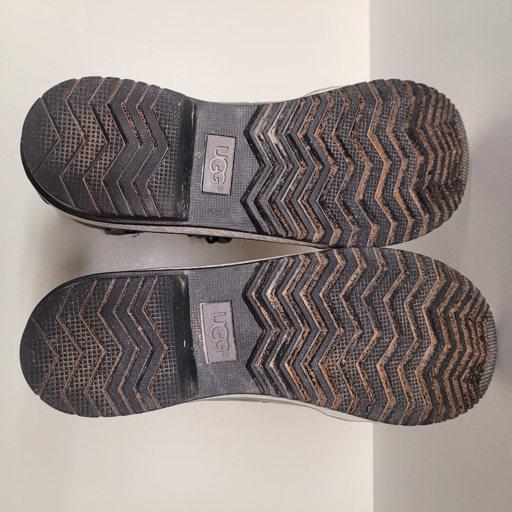 💖HOST PICK💖 UGG Marrais Waterproof Boots - Picture 9 of 12